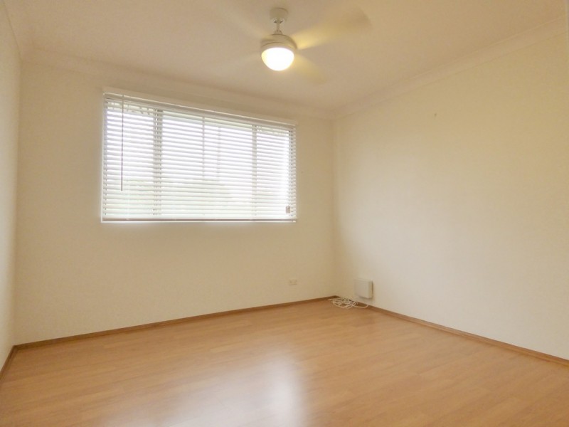 11 Laguna Parade, Berkeley Vale NSW 2261