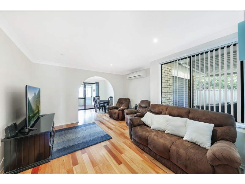 7 Adrian Close, Bateau Bay NSW 2261