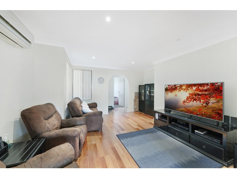 7 Adrian Close, Bateau Bay NSW 2261