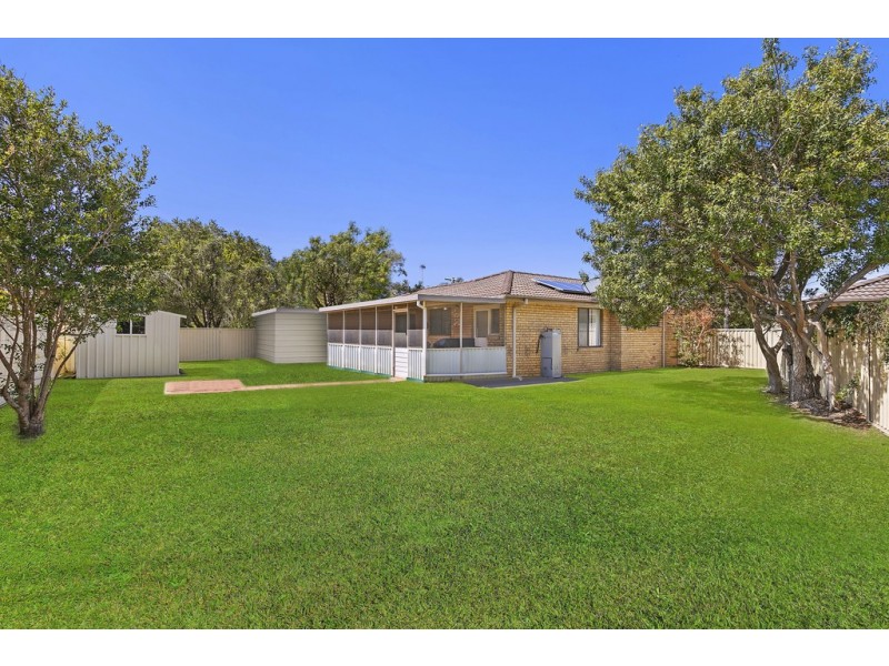 7 Adrian Close, Bateau Bay NSW 2261