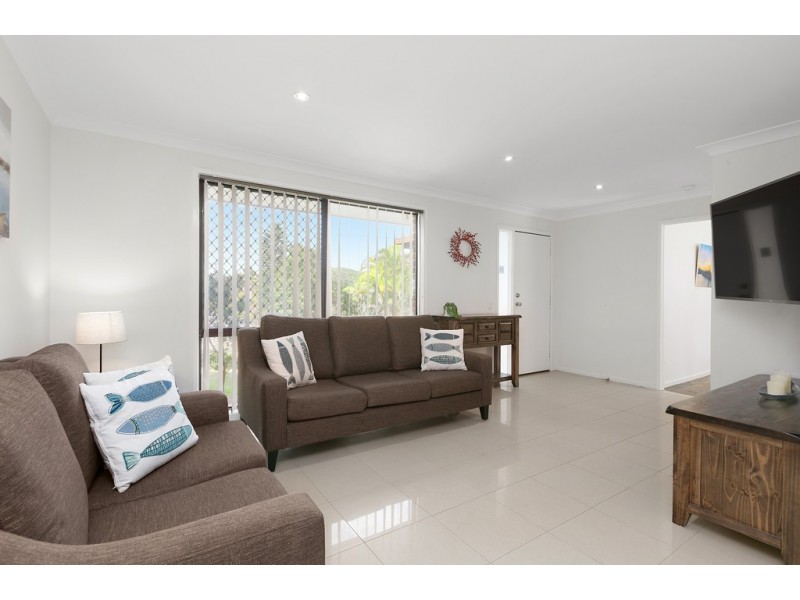 7 Oakehampton Court, Bateau Bay NSW 2261