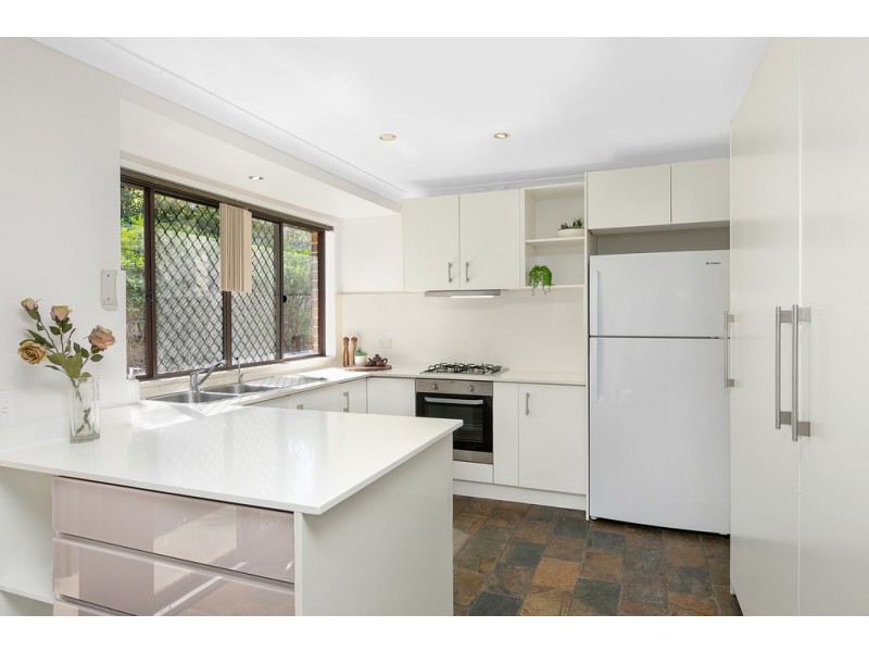 7 Oakehampton Court, Bateau Bay NSW 2261