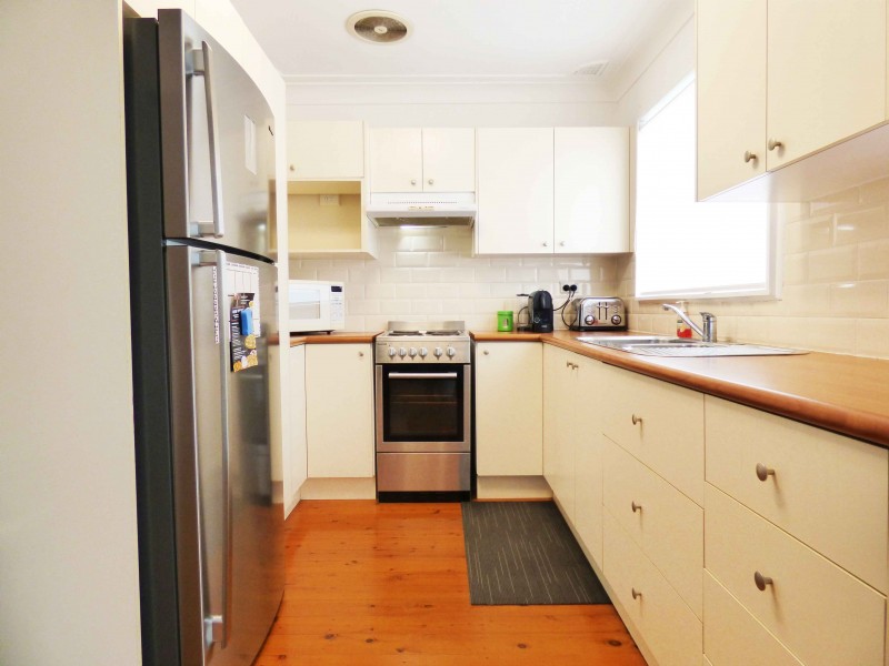 522 The Entrance Road, Bateau Bay NSW 2261