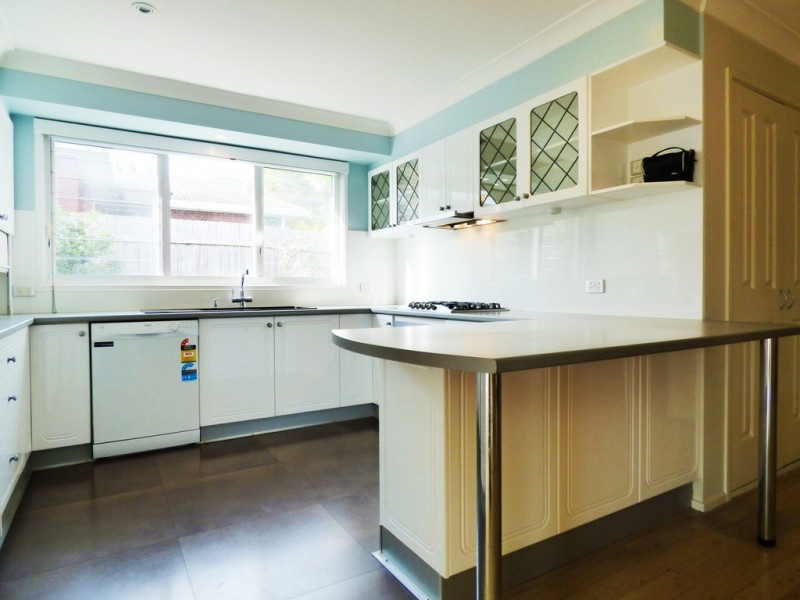 15 Waratah Street, Bateau Bay NSW 2261