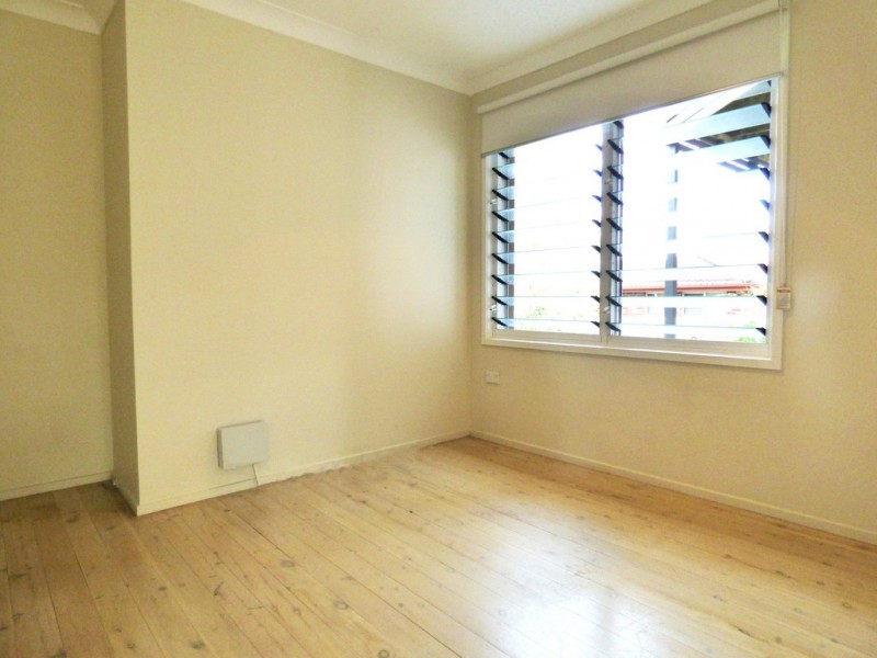 15 Waratah Street, Bateau Bay NSW 2261