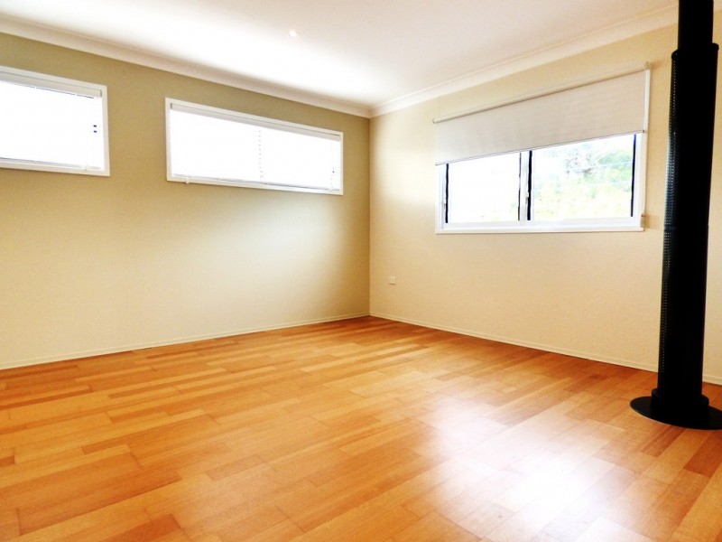 15 Waratah Street, Bateau Bay NSW 2261