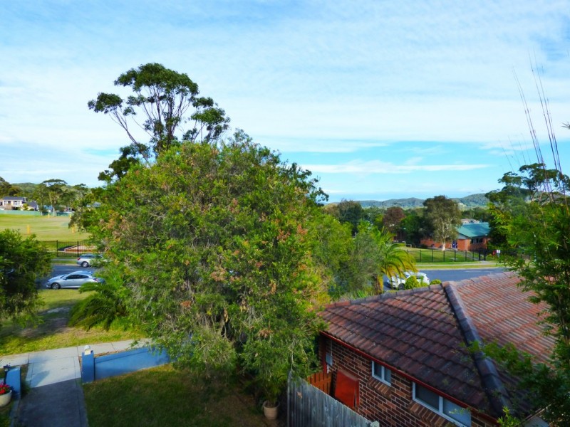 15 Waratah Street, Bateau Bay NSW 2261