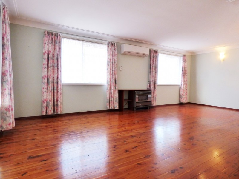 65 Berne Street, Bateau Bay NSW 2261