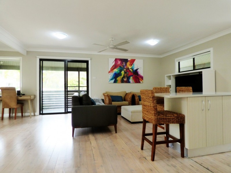 169 Bateau Bay Road, Bateau Bay NSW 2261