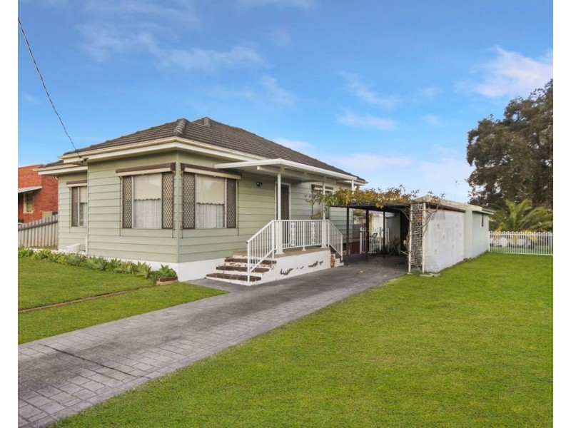 33 Pacific Street, Long Jetty NSW 2261
