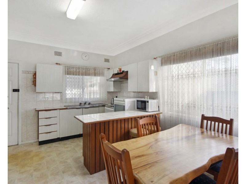 33 Pacific Street, Long Jetty NSW 2261