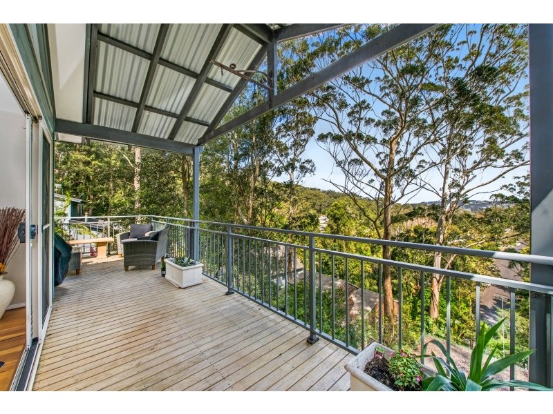 27 Harcourt Place, North Avoca NSW 2260
