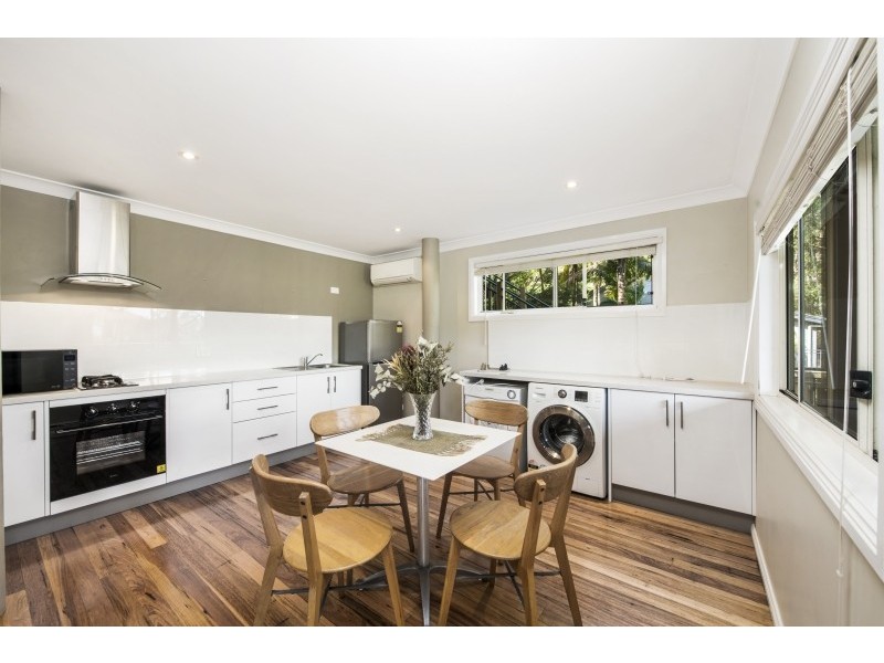 27 Harcourt Place, North Avoca NSW 2260