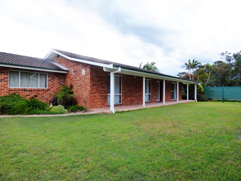 22 Murrumbidgee Crescent, Bateau Bay NSW 2261