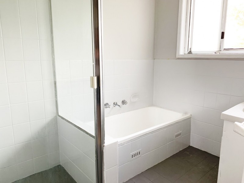 41 Rays Road, Bateau Bay NSW 2261