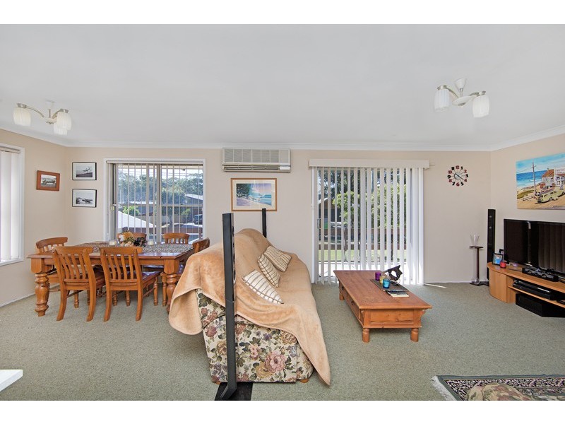 7 Lakin Street, Bateau Bay NSW 2261