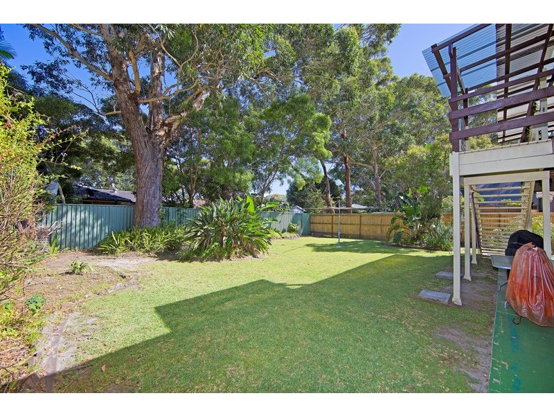 7 Lakin Street, Bateau Bay NSW 2261