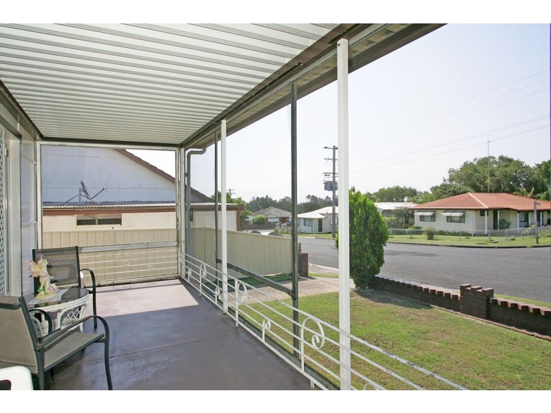 1 Fairview Avenue, The Entrance NSW 2261