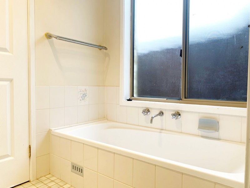 54 Northumberland Way, Tumbi Umbi NSW 2261