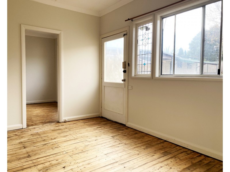 6 Jennings Street, Wyong NSW 2259