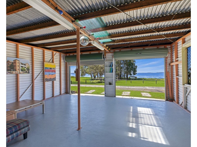 5 Trelawney Street, Killarney Vale NSW 2261