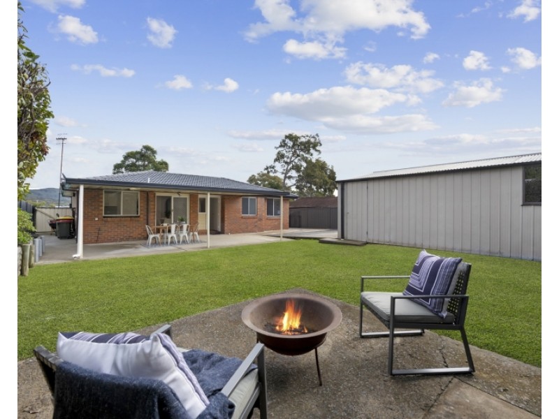 10 Premier Way, Bateau Bay NSW 2261