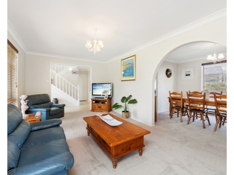 12A Oxford Drive, Lake Haven NSW 2263