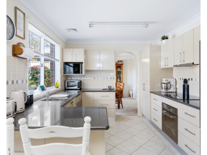 12A Oxford Drive, Lake Haven NSW 2263