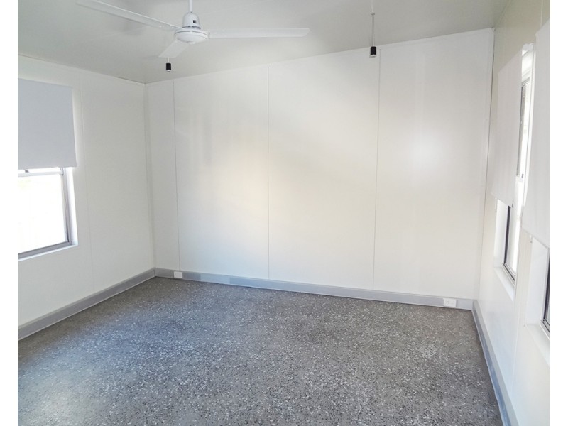 571 The Entrance Road, Bateau Bay NSW 2261