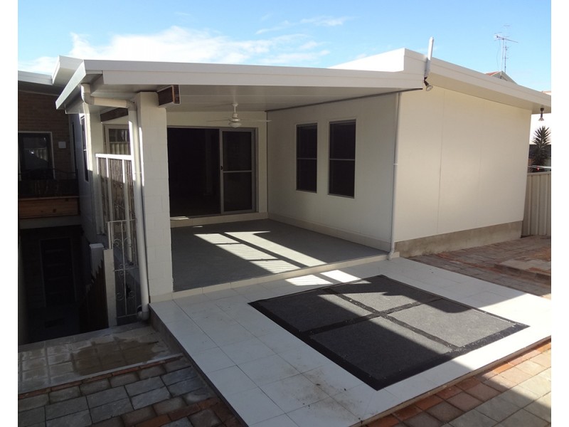 571 The Entrance Road, Bateau Bay NSW 2261