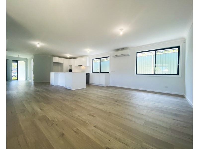 138 Cresthaven Avenue, Bateau Bay NSW 2261