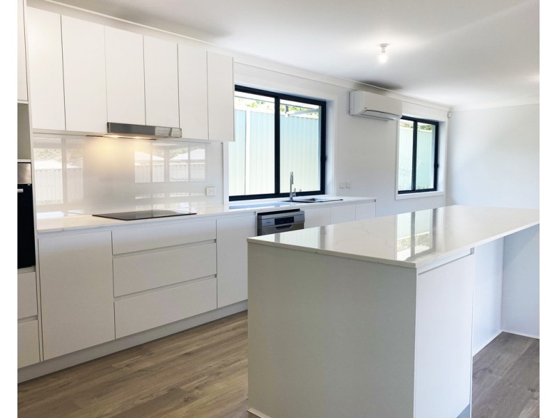 138 Cresthaven Avenue, Bateau Bay NSW 2261