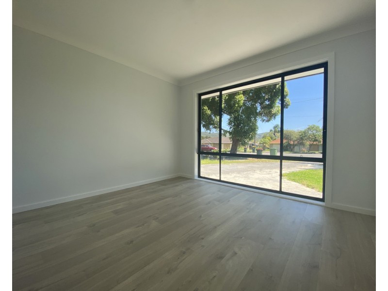 138 Cresthaven Avenue, Bateau Bay NSW 2261