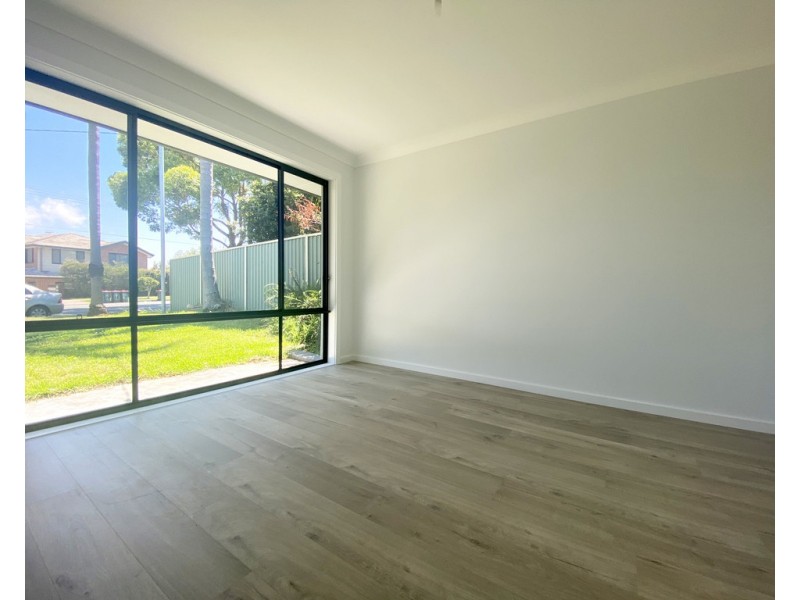 138 Cresthaven Avenue, Bateau Bay NSW 2261