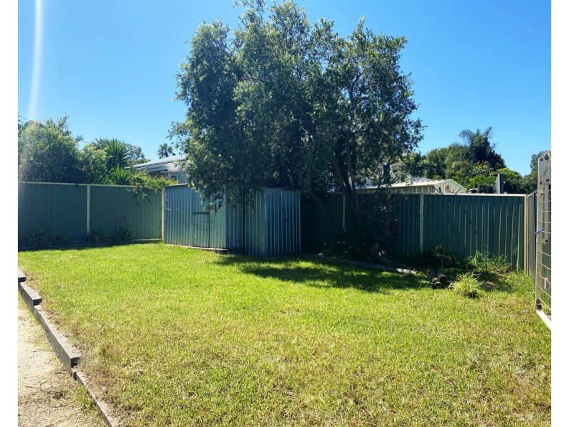 138 Cresthaven Avenue, Bateau Bay NSW 2261