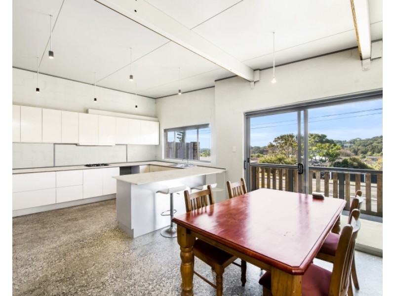 571 The Entrance Road, Bateau Bay NSW 2261