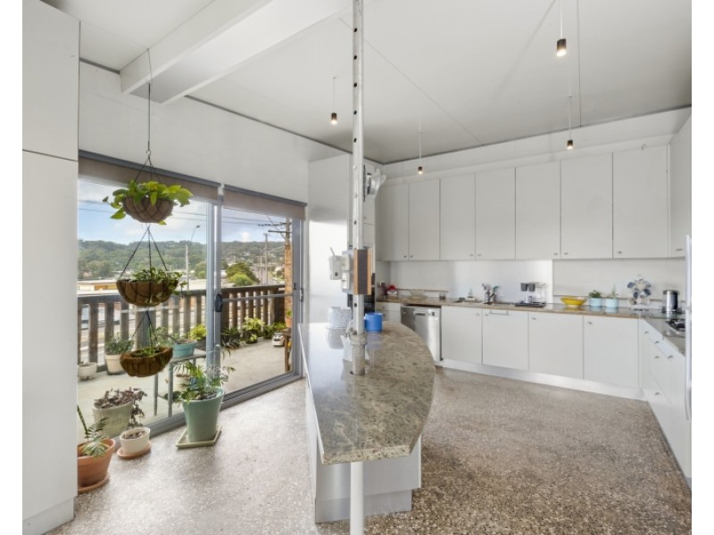 571 The Entrance Road, Bateau Bay NSW 2261