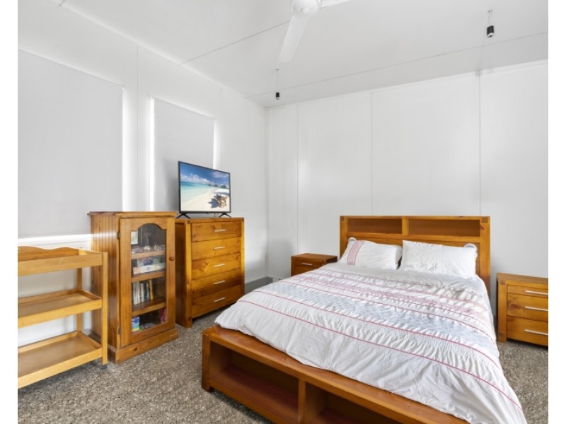 571 The Entrance Road, Bateau Bay NSW 2261