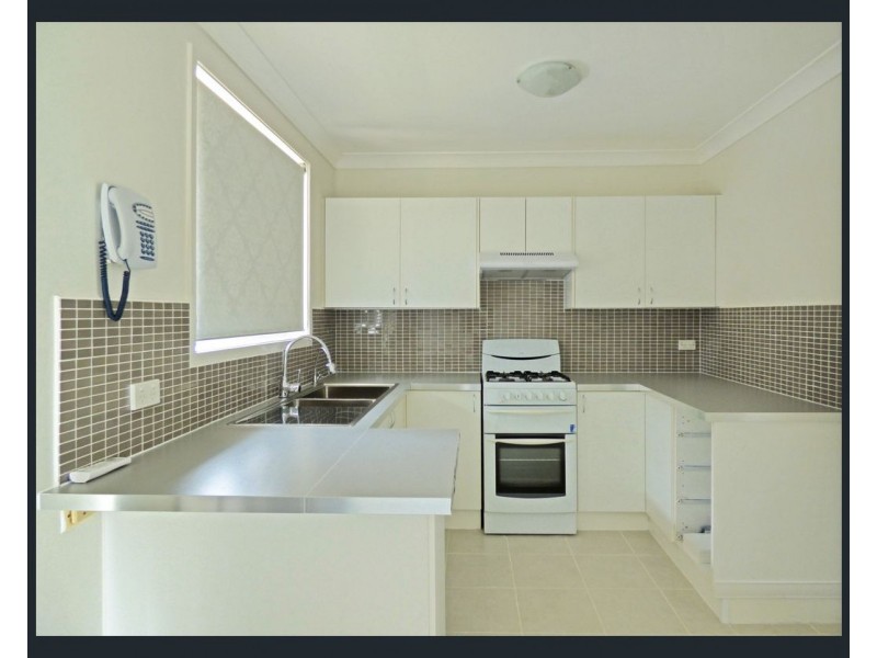 2 Adrian Close, Bateau Bay NSW 2261