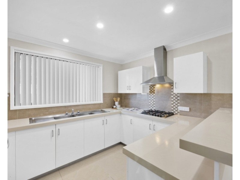 2 Ruth Place, Bateau Bay NSW 2261