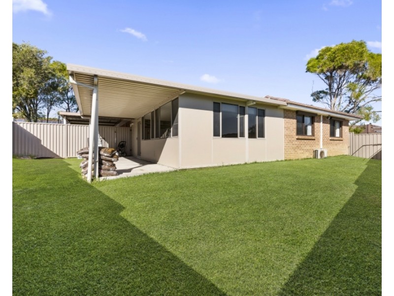 2 Ruth Place, Bateau Bay NSW 2261