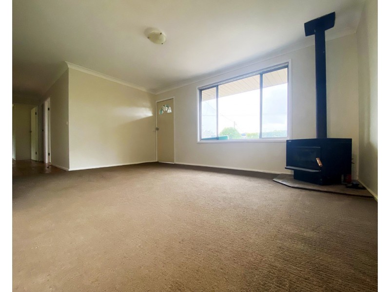 13 Lisarow Street, Lisarow NSW 2250