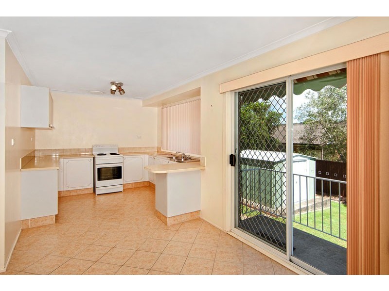 13 Premier Way, Bateau Bay NSW 2261