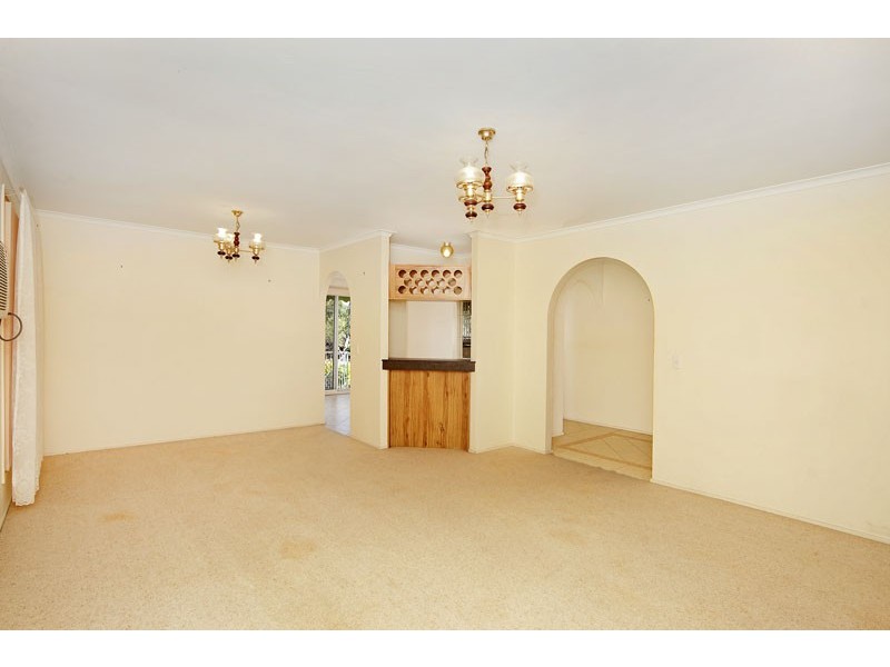 13 Premier Way, Bateau Bay NSW 2261