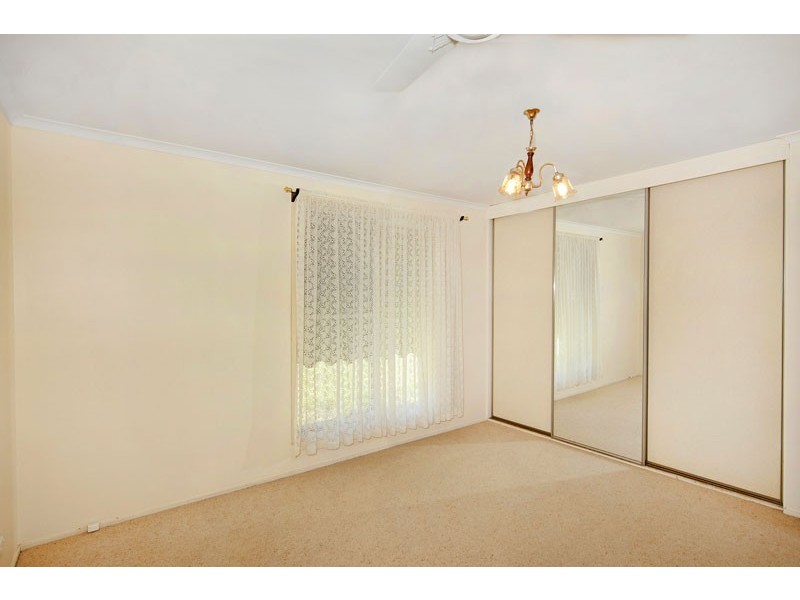13 Premier Way, Bateau Bay NSW 2261
