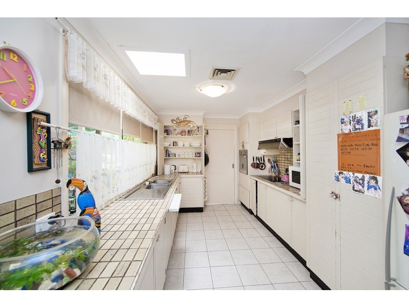 9 Lakin Street, Bateau Bay NSW 2261