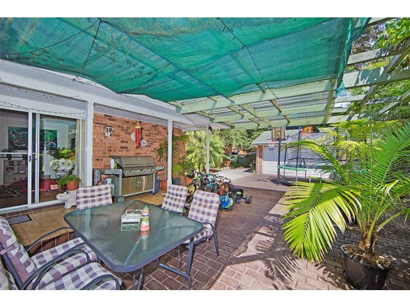 9 Lakin Street, Bateau Bay NSW 2261