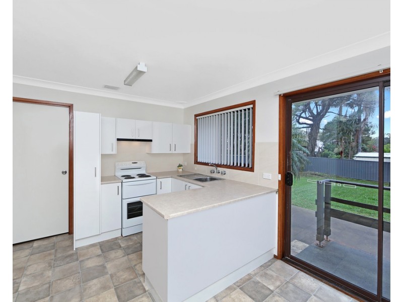 500 The Entrance Road, Bateau Bay NSW 2261