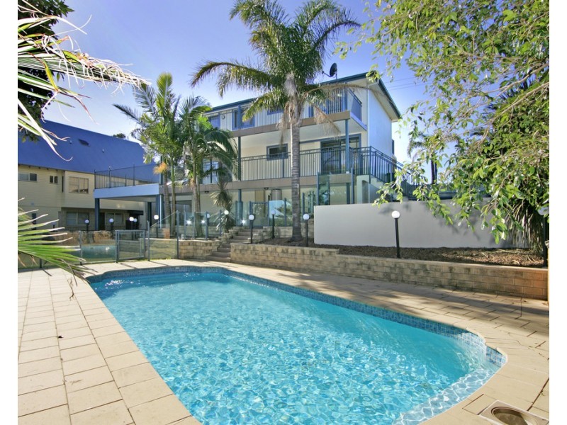 1 Yumbool Close, Forresters Beach NSW 2260
