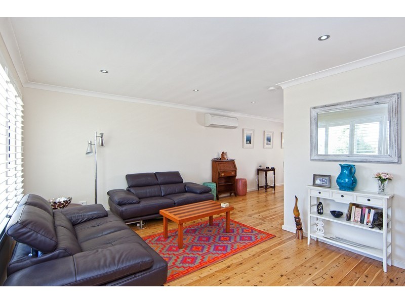 94 Lakin Street, Bateau Bay NSW 2261